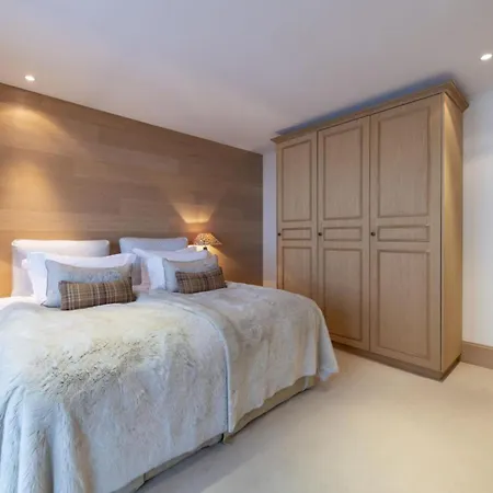 Apartament Veiled In Velvet Snow: A Chalet Retreat Kitzbühel