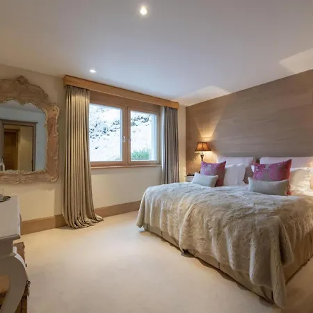 Veiled In Velvet Snow: A Chalet Retreat Apartment